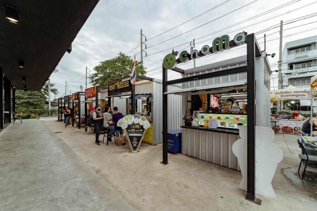 My Space69 Bangkok Exterior photo